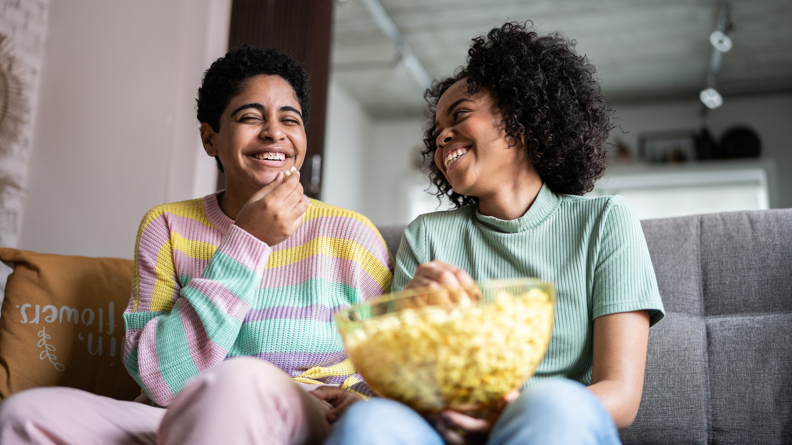 Unexpected Health Benefits Of Popcorn - Health Digest
