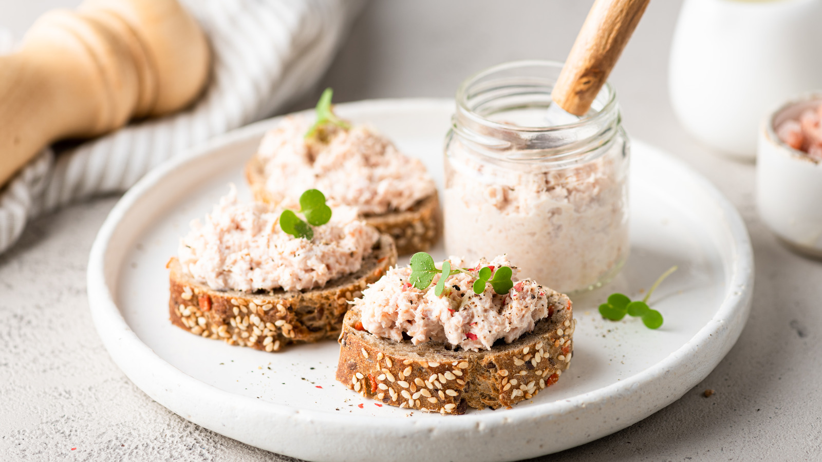 Eating Canned Tuna Has One Unexpected Health Benefit – Health Digest