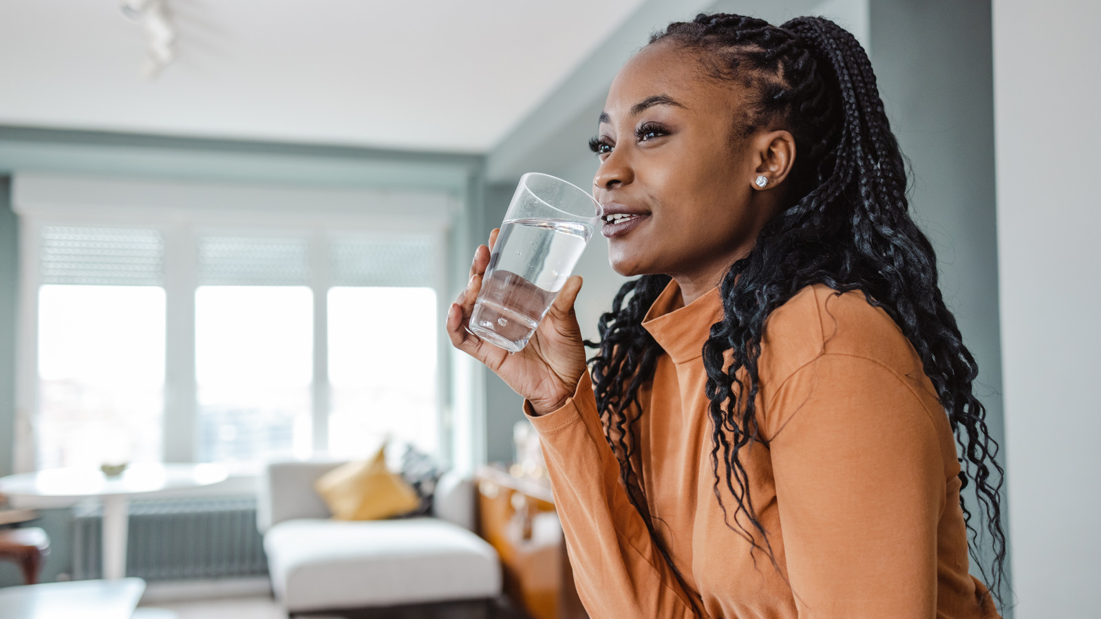 What Happens To Your Stomach When You Don’t Drink Enough Water – Health Digest