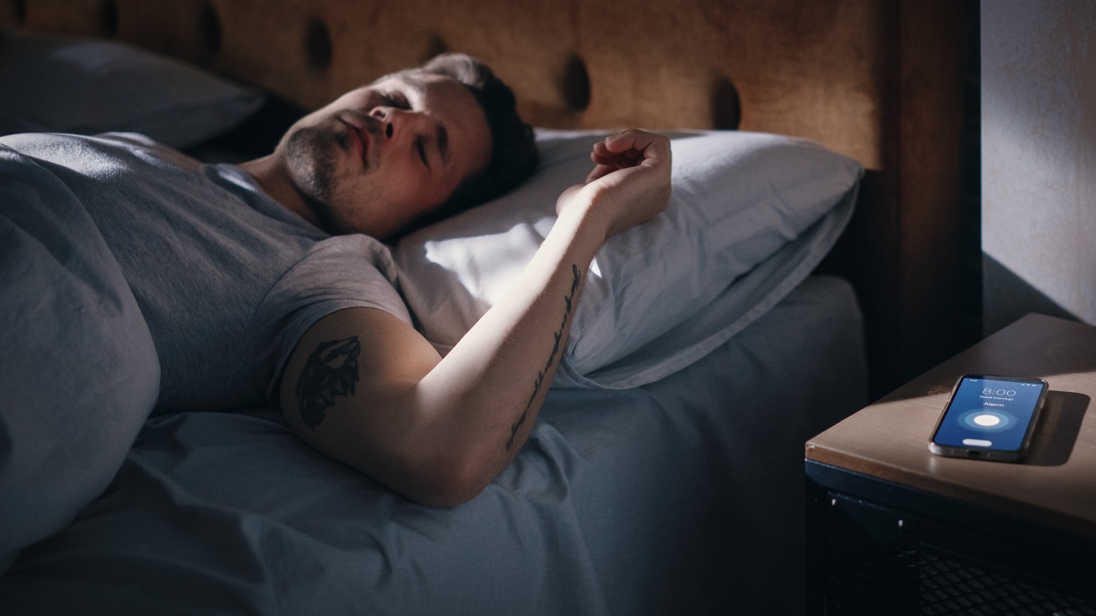 If You Sleep Through Your Alarm, You Might Have One Of These Medical Conditions - Health Digest