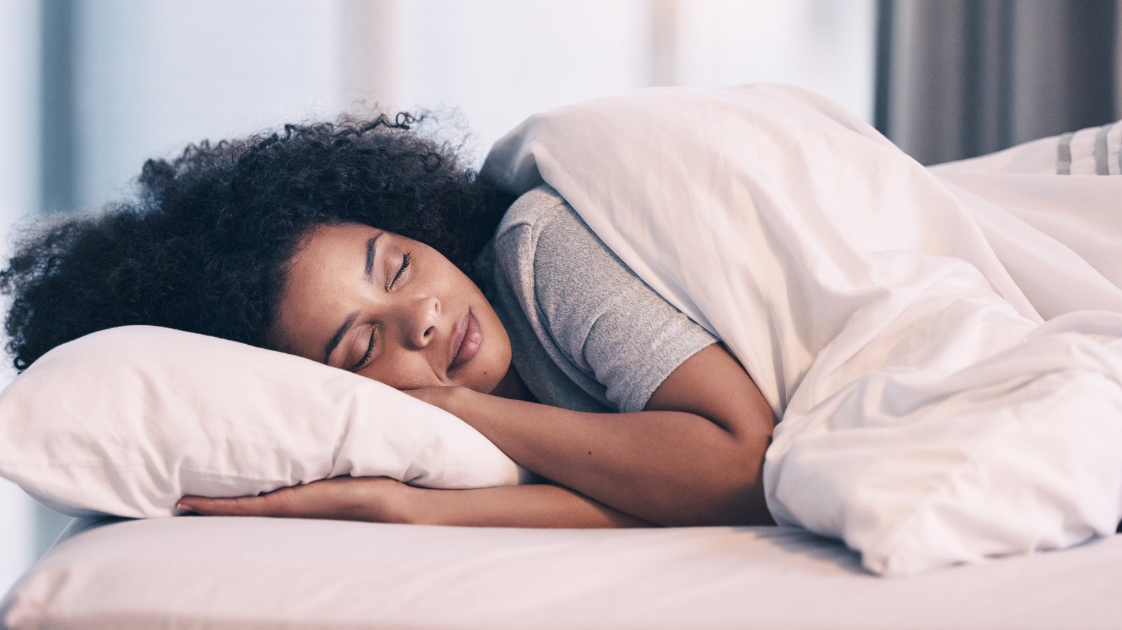 Do This With Your Eyes To Fall Asleep In Record Time – Health Digest