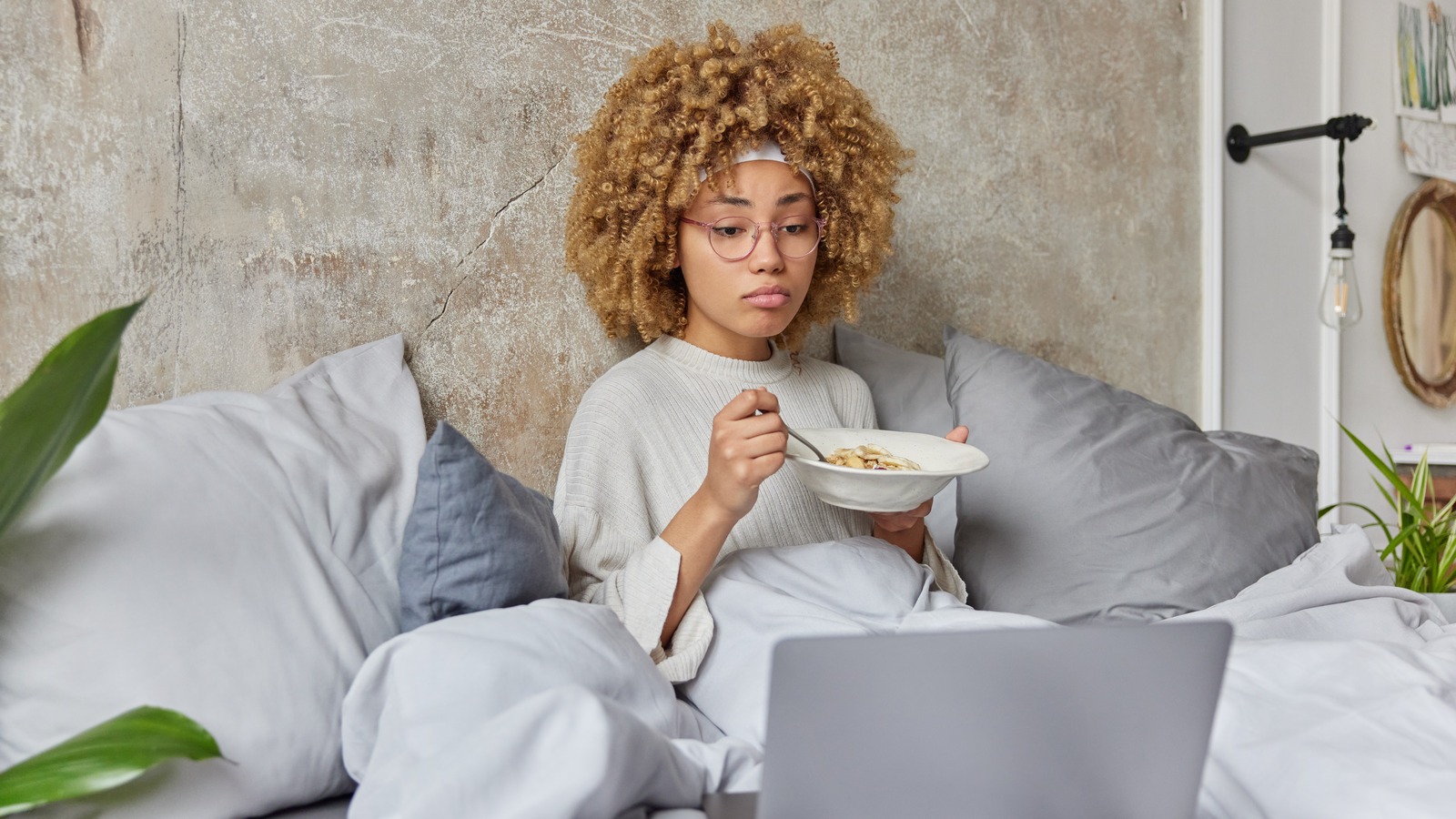 Eat This Unexpected Snack Before Bed To Fall Asleep In Record Time – Health Digest